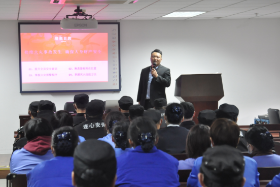 濟南連心物業(yè)舉行2023年上半年?yáng)|部片區消防演練